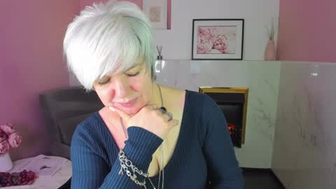 Carmen online show from February 2025 08:57:01 PM