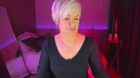 Carmen online show from February 2025 09:25:01 PM