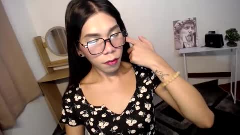 Carolina online show from December 2024 03:41:01 AM