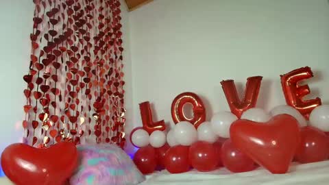 Snapshot of carol_love11 chatting on February 2025 02:15:01 AM Carol love11 online show from February 2025 02:15:01 AM