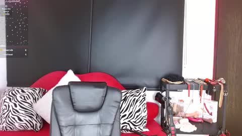 Snapshot of carolaine69_ chatting on March 2025 05:34:02 PM Caroline online show from March 2025 05:34:02 PM