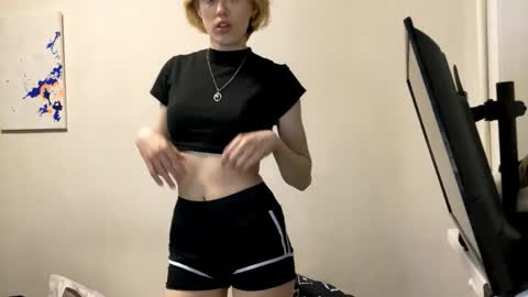 Call me Carol online show from November 2025 04:18:01 PM