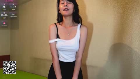 Snapshot of carolfreer chatting on December 2025 11:08:02 AM Kim online show from December 2025 11:08:02 AM