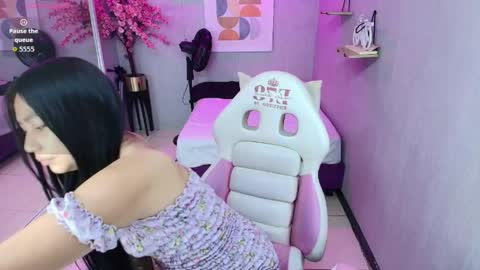 CAROLINA.  online show from April 2026 12:32:01 PM