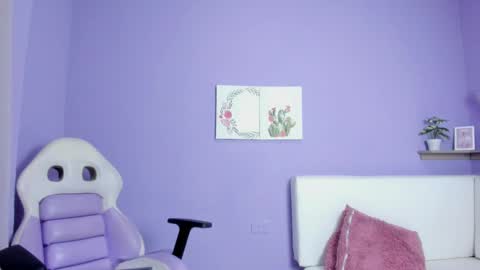 Carolina  online show from March 2025 12:07:02 AM