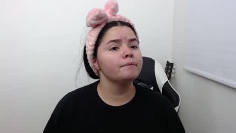 carolina online show from November 2025 01:49:01 AM