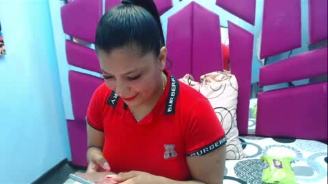 Snapshot of carolina_suarez_ chatting on April 2026 02:06:01 AM carolina suarez online show from April 2026 02:06:01 AM