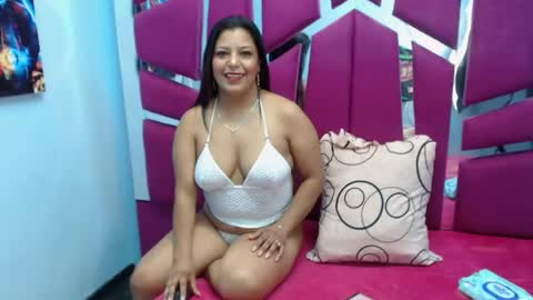 Snapshot of carolina_suarez_ chatting on April 2026 01:53:01 AM carolina suarez online show from April 2026 01:53:01 AM