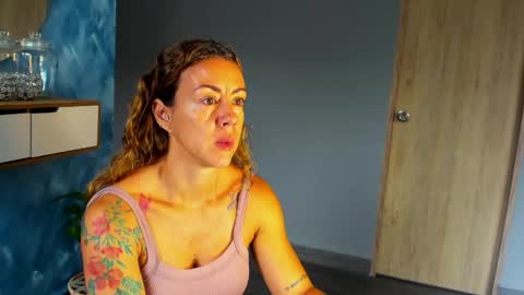 carolina_zaens online show from May 2026 12:35:02 PM