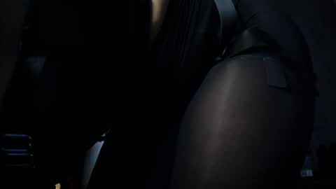 Snapshot of carolinaarias_ chatting on January 2025 08:55:01 PM carolina online show from January 2025 08:55:01 PM