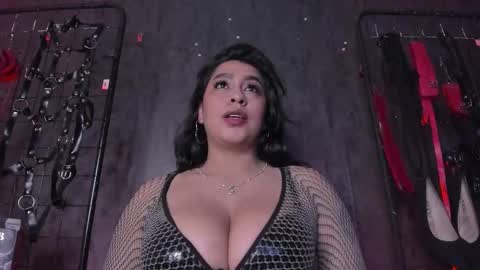 Snapshot of carolinaarias_ chatting on October 2025 06:29:01 PM carolina online show from October 2025 06:29:01 PM