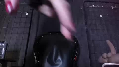 Snapshot of carolinaarias_ chatting on November 2025 08:30:01 PM carolina online show from November 2025 08:30:01 PM