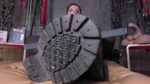 Snapshot of carolinaarias_ chatting on November 2025 10:42:01 PM carolina online show from November 2025 10:42:01 PM