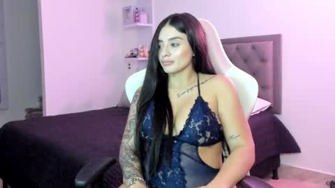 Snapshot of carolinasnt21 chatting on February 2025 03:13:01 AM carolina snt online show from February 2025 03:13:01 AM