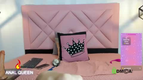 caroline daring online show from April 2026 11:41:02 AM
