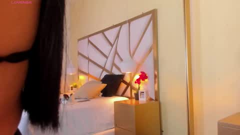 Snapshot of caroline_maldonado chatting on November 2025 01:31:01 PM Caroline online show from November 2025 01:31:01 PM