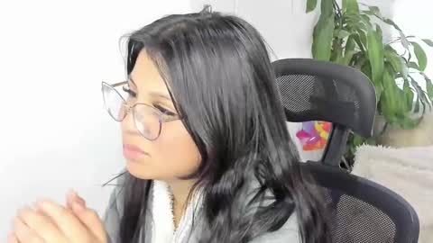 Snapshot of caroline_rodriguez_9 chatting on September 2025 04:12:01 PM caroline_rodriguez_9 online show from September 2025 04:12:01 PM