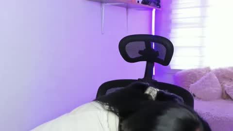 Snapshot of caroline_rodriguez_9 chatting on December 2025 07:18:01 PM caroline_rodriguez_9 online show from December 2025 07:18:01 PM