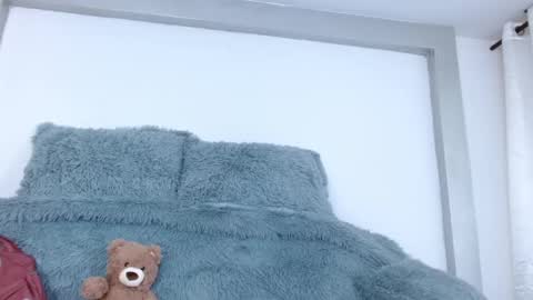 caroline online show from March 2025 07:43:02 PM