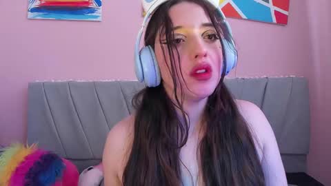 Snapshot of carolinediaz_3 chatting on December 2024 04:53:02 PM online show from December 2024 04:53:02 PM