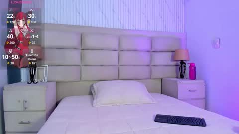 Caroline online show from March 2026 01:05:01 PM