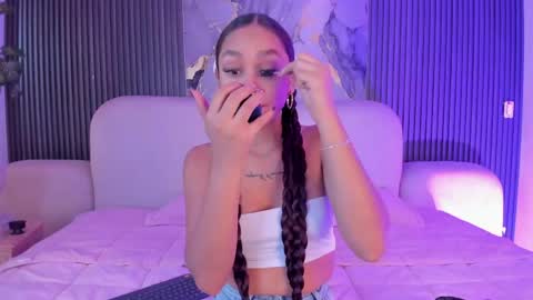 Caroline online show from April 2026 12:36:02 PM