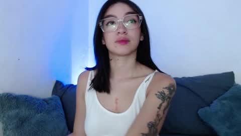 Caroline online show from September 2025 12:51:01 PM