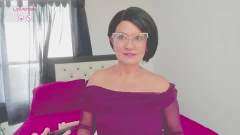 CarolinneFiotti online show from February 2026 04:30:01 PM