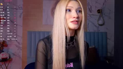 Snapshot of carolreeves chatting on October 2025 10:05:02 AM Carol online show from October 2025 10:05:02 AM