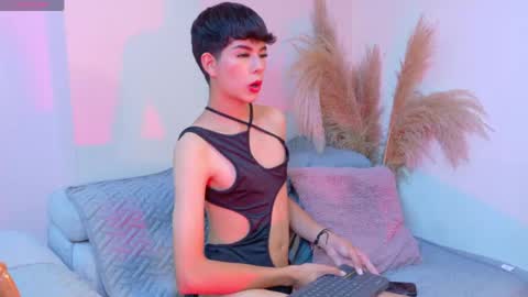 carolynfoster online show from April 2026 04:55:01 PM