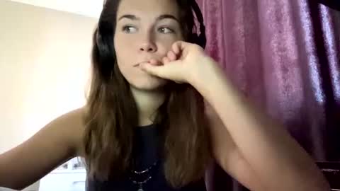 Viktorie online show from July 2026 06:18:01 AM