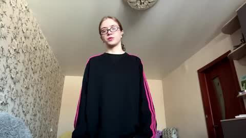 Caroline online show from April 2026 08:17:02 AM