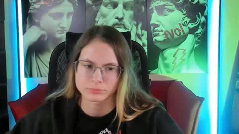 Snapshot of carrie_roses chatting on September 2025 04:13:02 AM carrie_roses online show from September 2025 04:13:02 AM