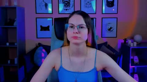 Snapshot of carrie_roses chatting on October 2025 02:23:01 AM carrie_roses online show from October 2025 02:23:01 AM