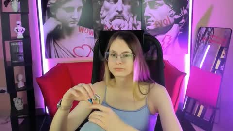 Snapshot of carrie_roses chatting on November 2025 02:45:02 AM carrie_roses online show from November 2025 02:45:02 AM