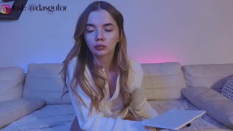 carriebradshawww online show from February 2025 01:43:02 AM