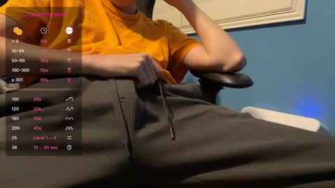 Snapshot of carter10101000 chatting on February 2025 04:47:01 AM carter10101000 online show from February 2025 04:47:01 AM