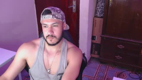 Snapshot of casas_oom chatting on December 2025 09:09:01 PM online show from December 2025 09:09:01 PM