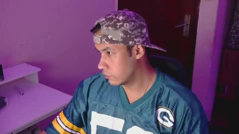 Snapshot of casas_oom chatting on January 2026 05:01:02 AM online show from January 2026 05:01:02 AM