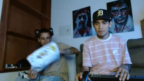 Snapshot of cash_master_san chatting on February 2025 07:52:02 PM Cash Master San online show from February 2025 07:52:02 PM