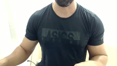 cashmastermuscle77 online show from May 2026 05:53:01 PM