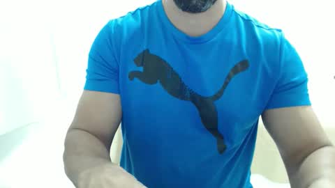 cashmastermuscle77 online show from May 2026 11:57:02 PM