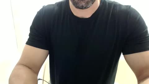 cashmastermuscle77 online show from May 2026 11:26:01 AM