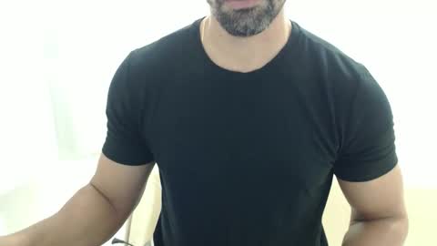 cashmastermuscle77 online show from May 2026 10:21:01 AM
