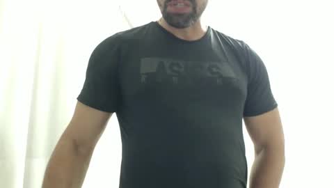 cashmastermuscle77 online show from May 2026 11:46:02 PM