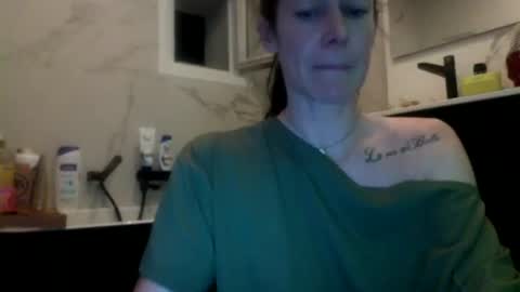 cassandra06400 online show from October 2025 06:50:01 PM