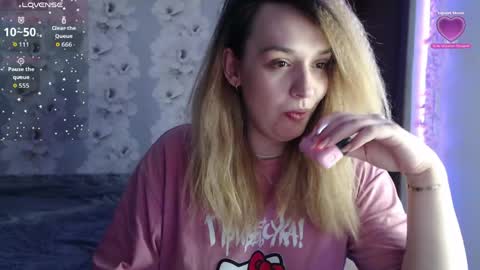 Casey Chris online show from April 2026 02:01:02 PM