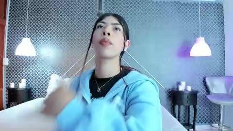 cassie_bloom online show from June 2026 07:38:02 PM