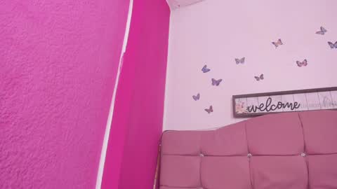 Snapshot of cassie_jones1 chatting on December 2024 06:49:02 AM Cassie Jones online show from December 2024 06:49:02 AM