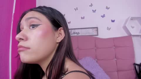 Snapshot of cassie_jones1 chatting on January 2025 02:38:02 AM Cassie Jones online show from January 2025 02:38:02 AM